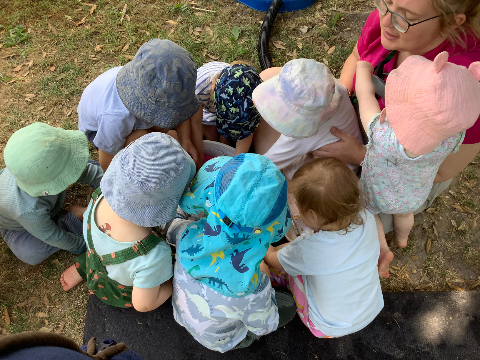 Outdoor sensory water play