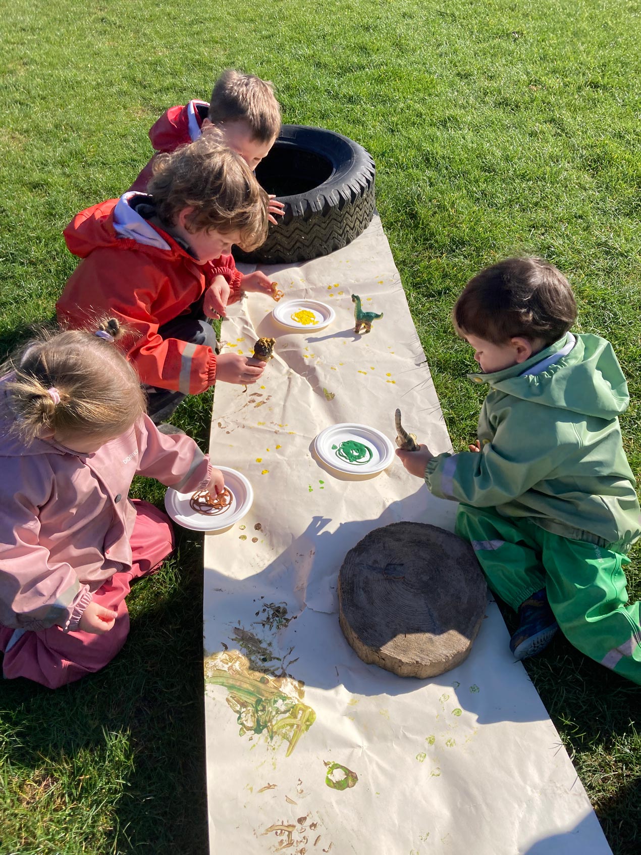 Painting, arts and play at the Pheasant Nest